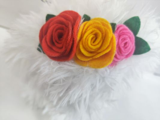 Χορεύον & Τραγουδιστό Λευκό Σκυλάκι με λουλούδια και κουδουνάκια στο κεφάλι, παιδικό παιχνίδι, δώρο για την παιδική μέρα